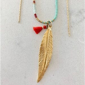 16” Gold Necklace With Feather Pendant